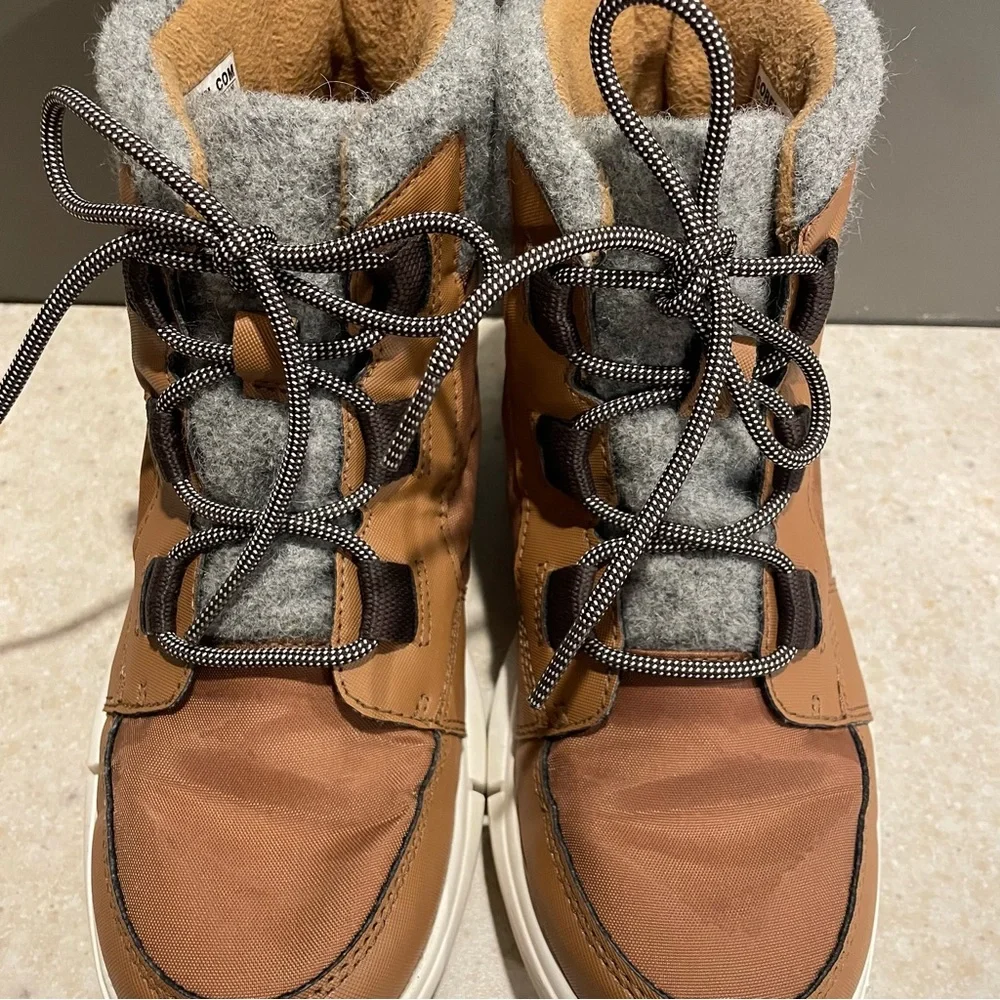 SOREL Women’s Explorer II Carnivel Felt Boot Waterproof Camel Gray Winter Snow
